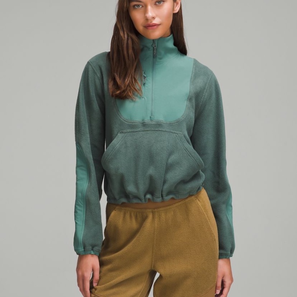 Lululemon fleeced hiking pullover